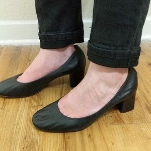 🌺FLASH SALE 🌺 Lanvin block heels 38.5